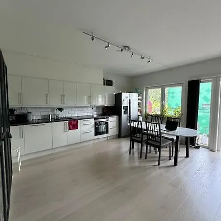 Sentral Leilighet I Apartment *